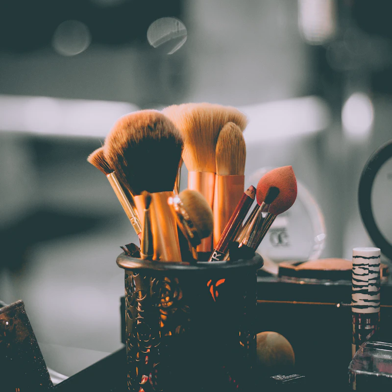 Everyday Blend & Buff Brush Duo β Beauty & Personal Care at Mega Sale