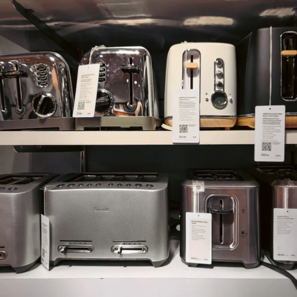 Retro 4-Slice Toaster — Home & Kitchen at Mega Sale